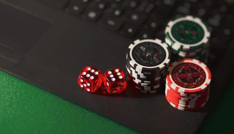 Scegliere la migliore poker room non aams